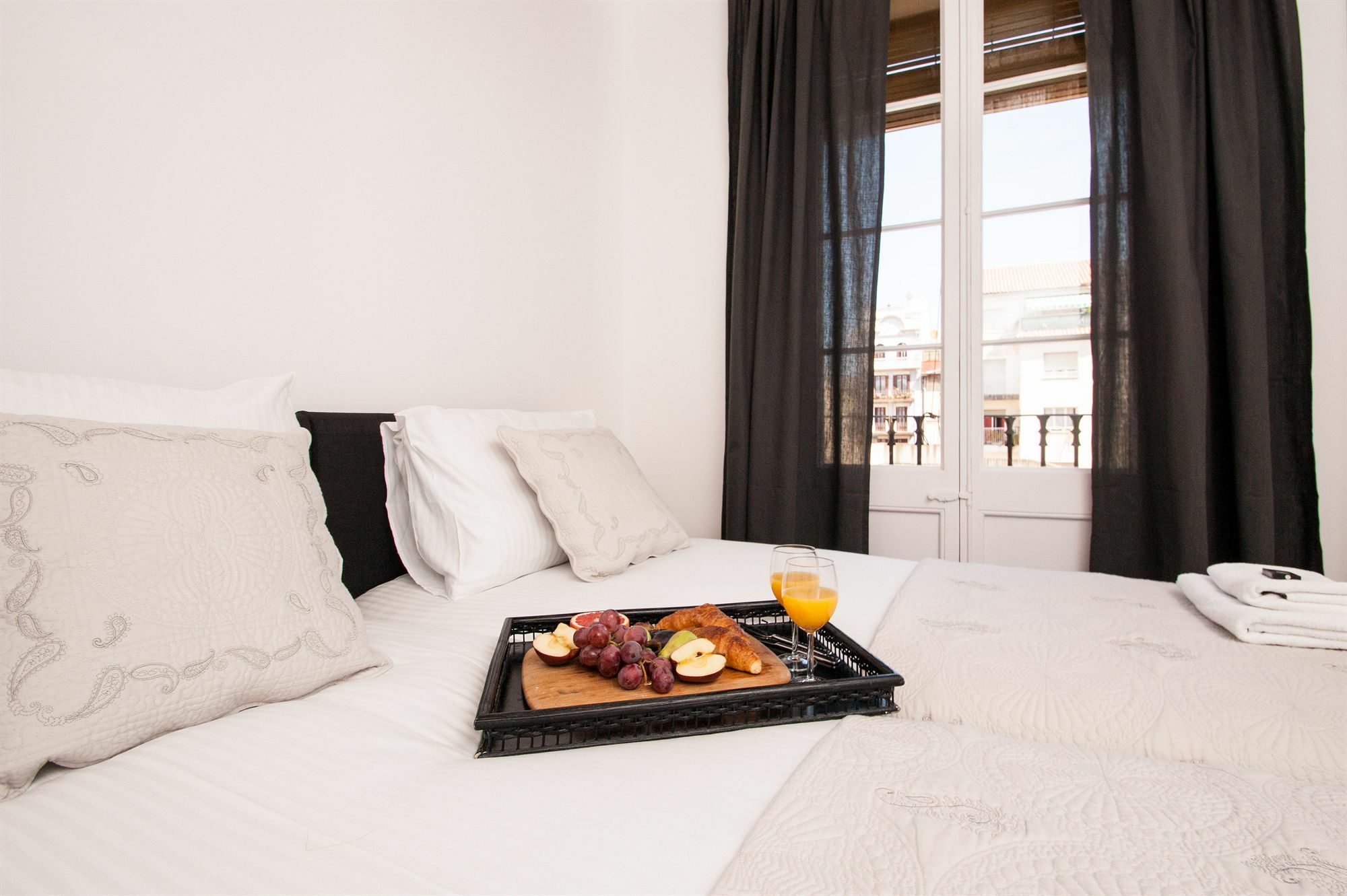 Short Stay Group Gracia Serviced Apartments Barcelona Eksteriør bilde